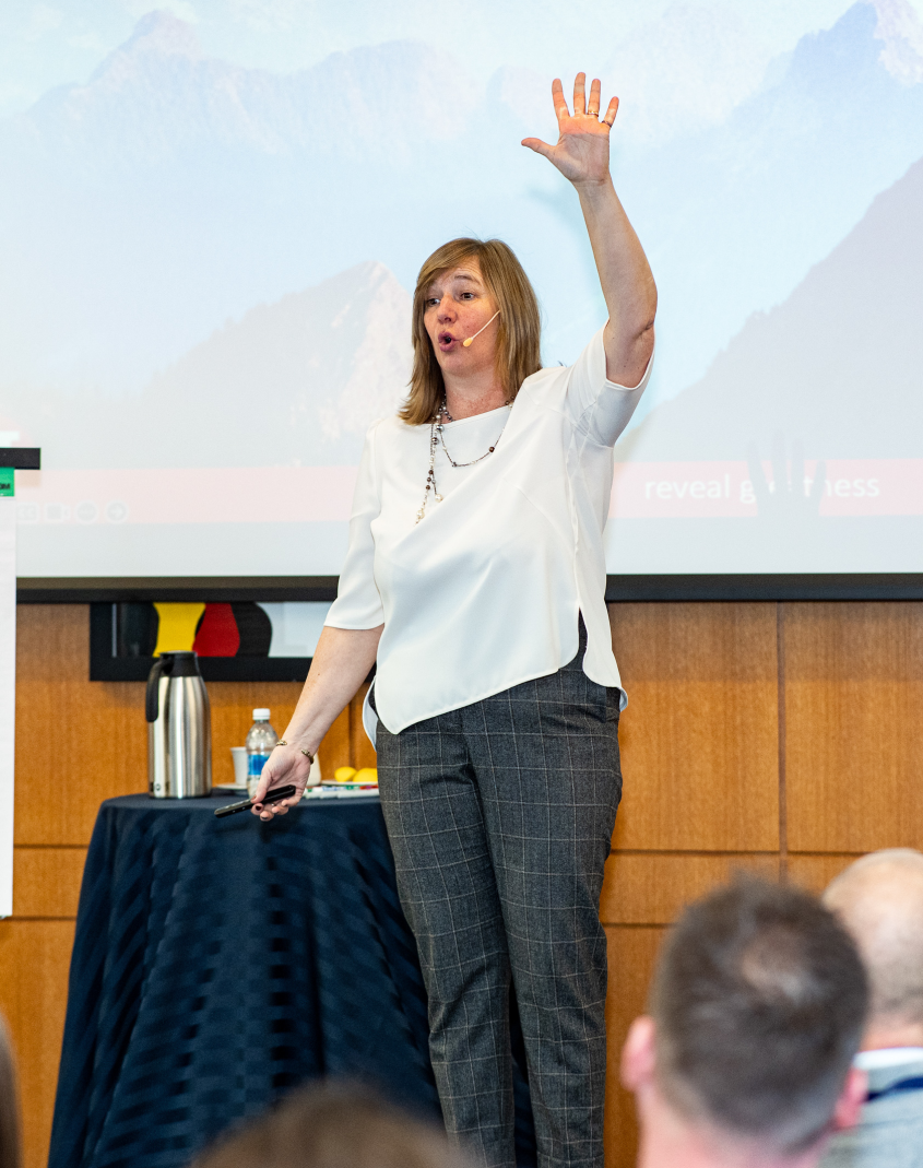 Gina hand up