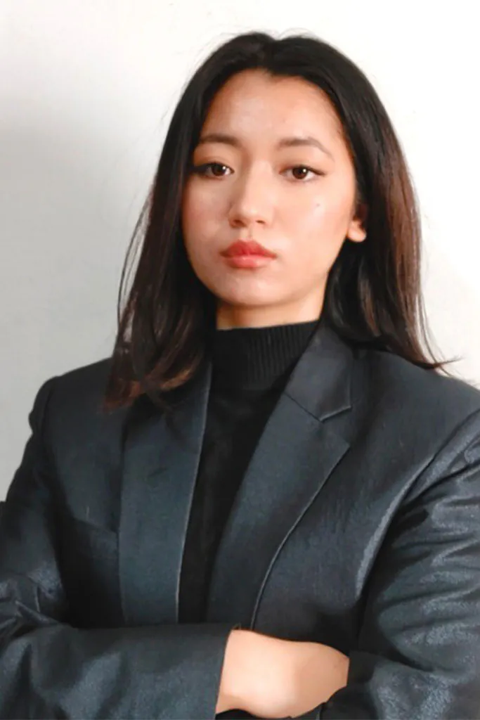 Puii-headshot1